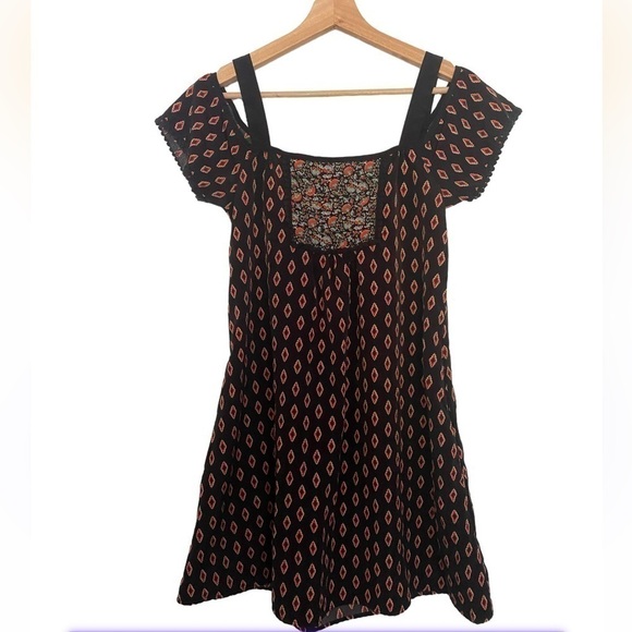 XHILARATION PATTERNED DRESS SIZE SMALL - Picture 1 of 5